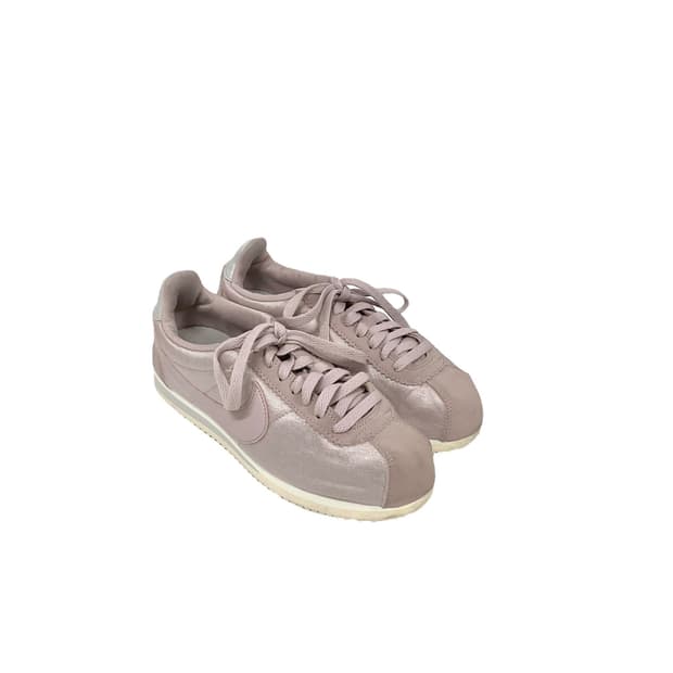Nike (230~235)