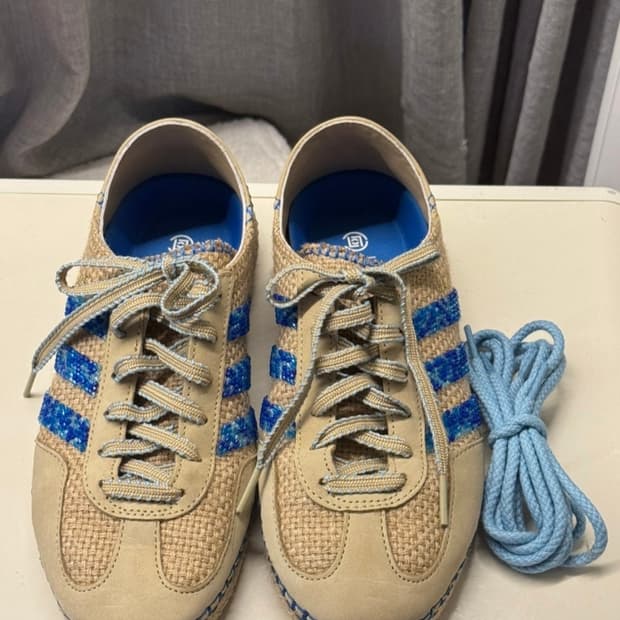 235mm 제니운동화 아디다스 x 클랏 가젤 리넨 카키 라이트 블루