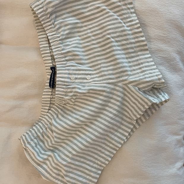 브랜디멜빌 연두색 스트라이프 반바지 쇼츠