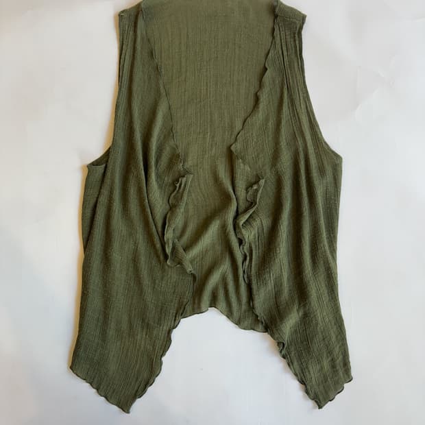 OLIVE DRAPE SLEEVELESS VEST