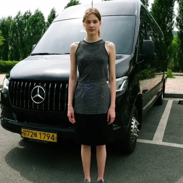 페스토 스트라이프 슬리브리스 탑 블랙