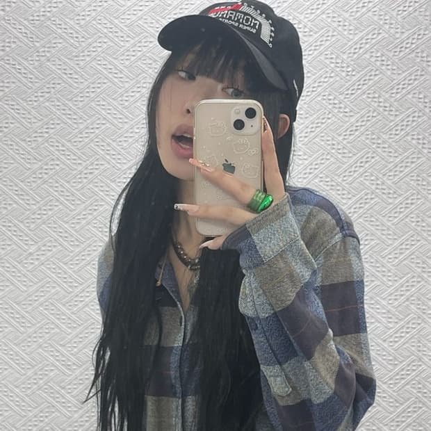 노메뉴얼 올드스쿨 키치 자수디테일 볼캡 C08357