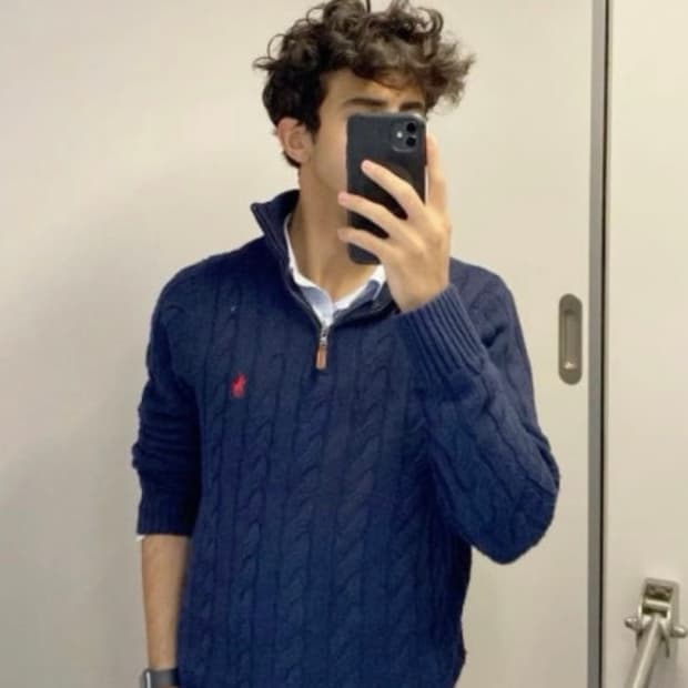 폴로 반집업 니트 네이비