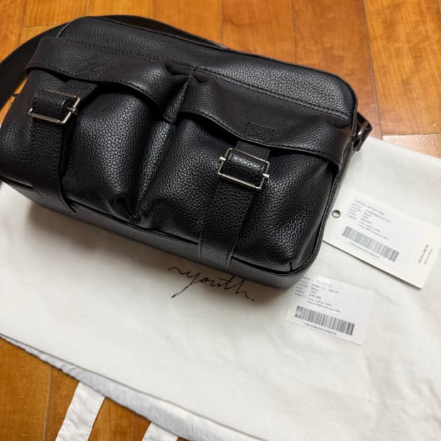 유스 레더 카메라백 블랙