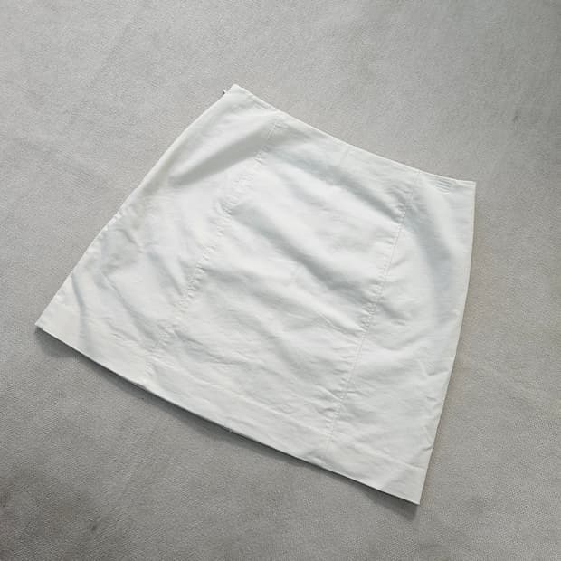 67-95 로엠 여성 화이트 미니스커트 0402Y