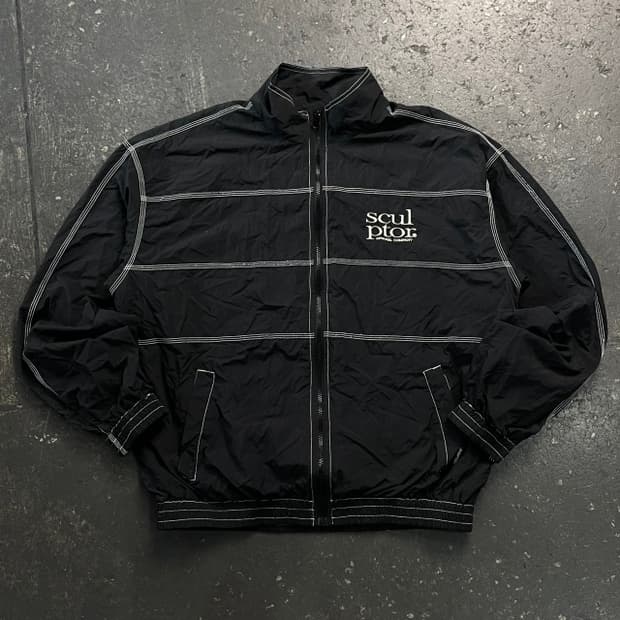 100 스컬프터 스티치 바람막이