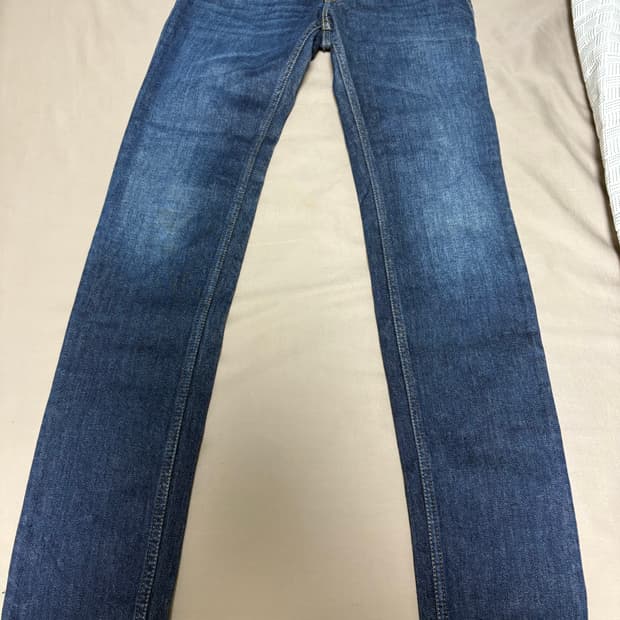 아크네 노스 다크블루 청바지 28/32