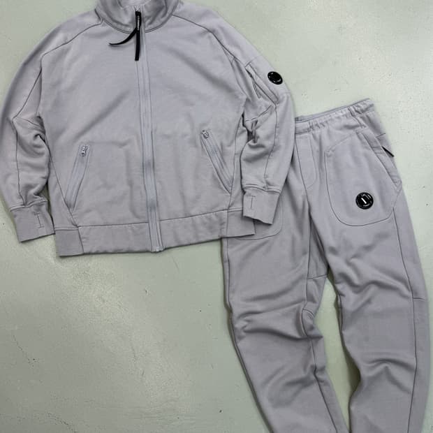 씨피컴퍼니 22S/S 다이애그널 렌즈 와펜 셋업