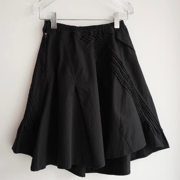 gomme tuck detail skirt