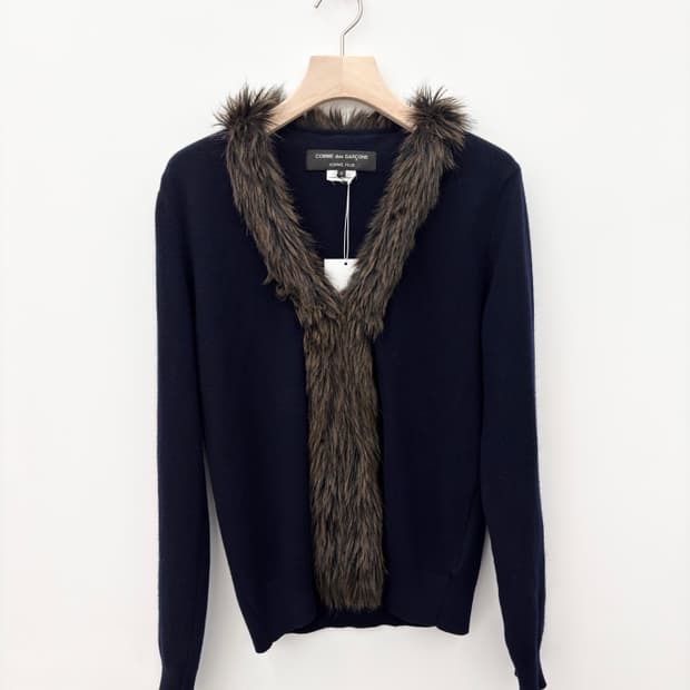 FUR DETAIL KNIT ZIP UP