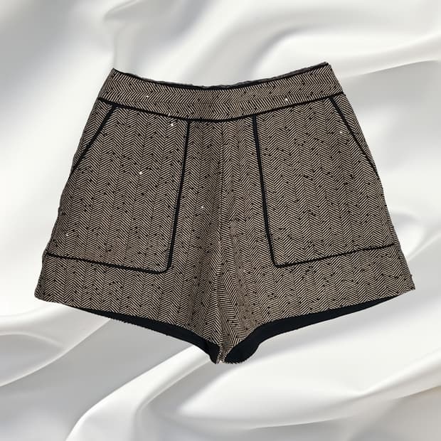 [여성 S/스몰] 울혼방 헤링본 숏팬츠 A라인 가을겨울 모직 반바지