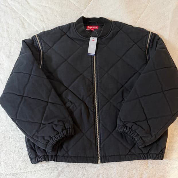 [XL] 슈프림 집 오프 슬리브 퀼티드 봄버 자켓 블랙 - 25FW