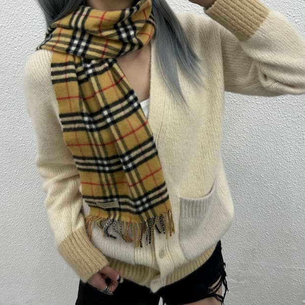버버리 신형 베이지 노바체크 캐시미어 머플러