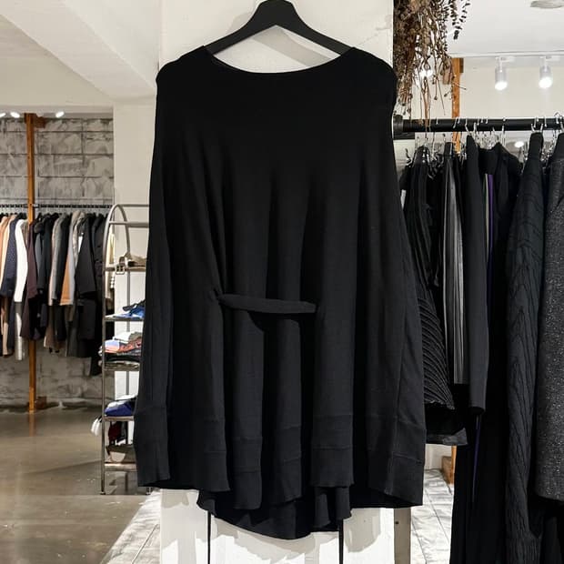 mm6 블랙 울 스트랩 니트 케이프