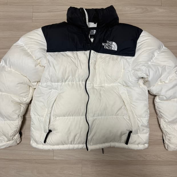 노스페이스 1996 에코 눕시 자켓 화이트