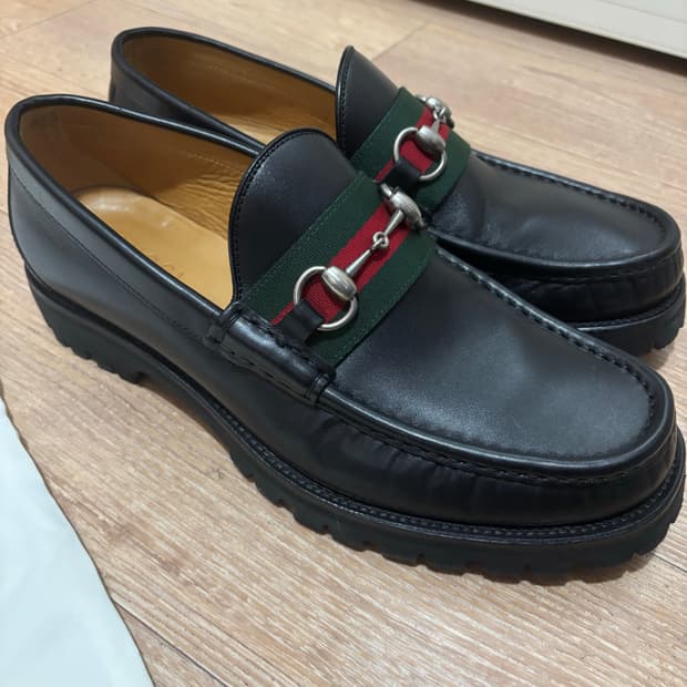 구찌 홀스빗 로퍼 280 9사이즈 