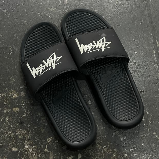 280 나이키 X 스투시 베나시 슬라이드 슬리퍼