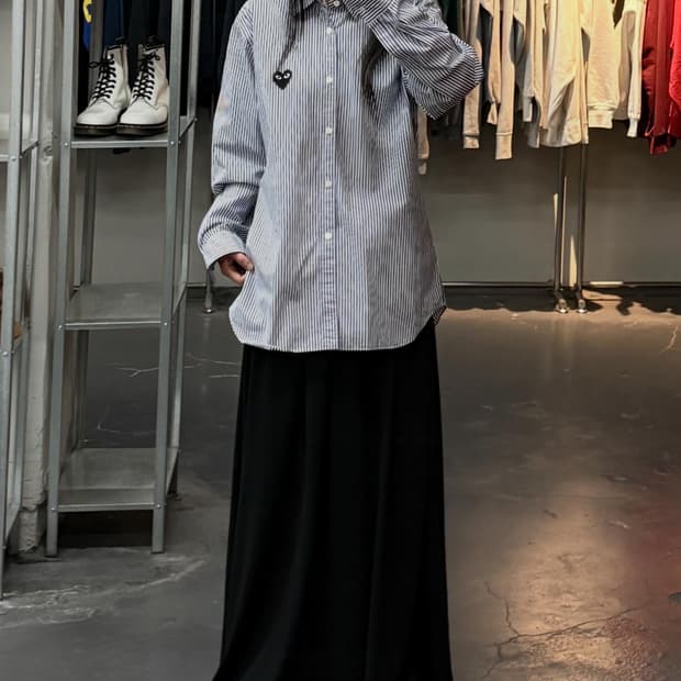 꼼데가르송 스트라이프 블랙하트 와펜 셔츠 A3801