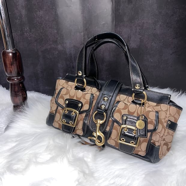 Rare coach 65주년 Legacy Mandy 아카이브 사첼백