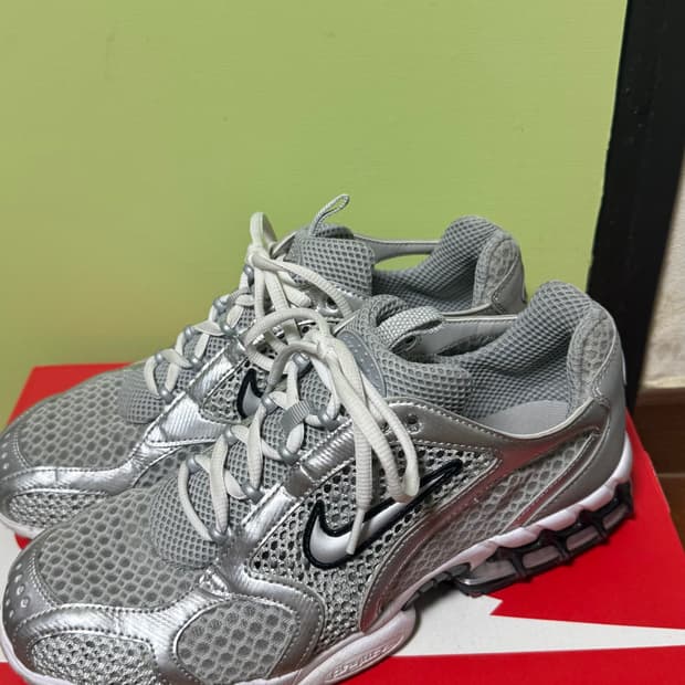 나이키 스피리돈 285 사이즈