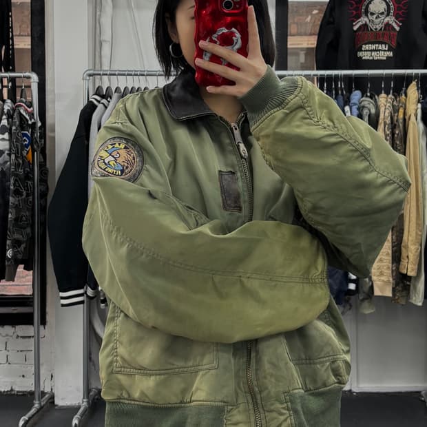 NA-47 레더넥 MA-1 