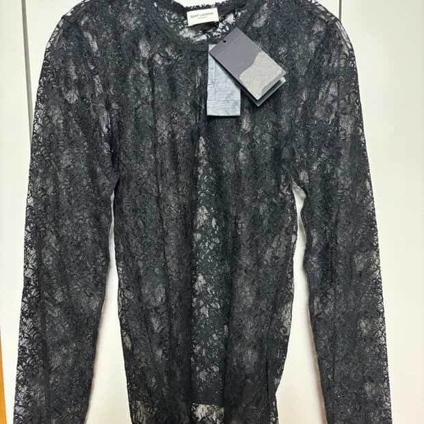 생로랑 레이스 시스루 상의