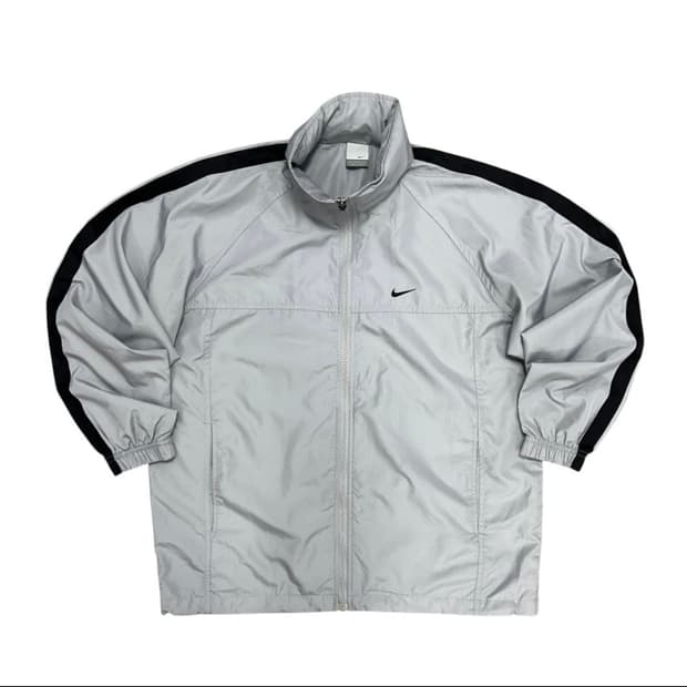 나이키 그레이 바람막이