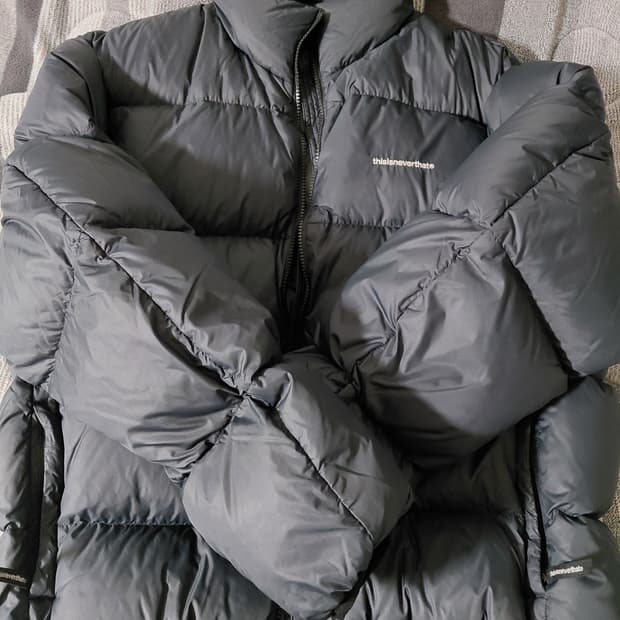 디스이즈네버뎃 퍼텍스 T 다운 숏패딩 블랙