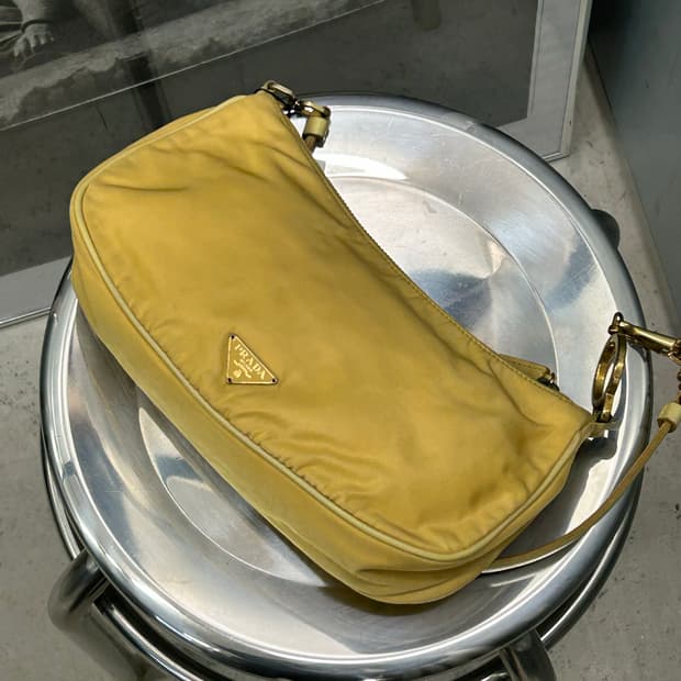 Prada 프라다 테수토 나일론 숄더백