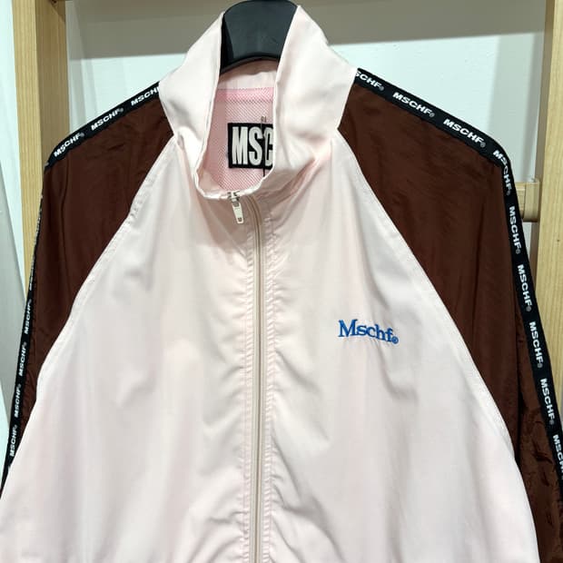 미스치프 사이드테이핑 바람막이