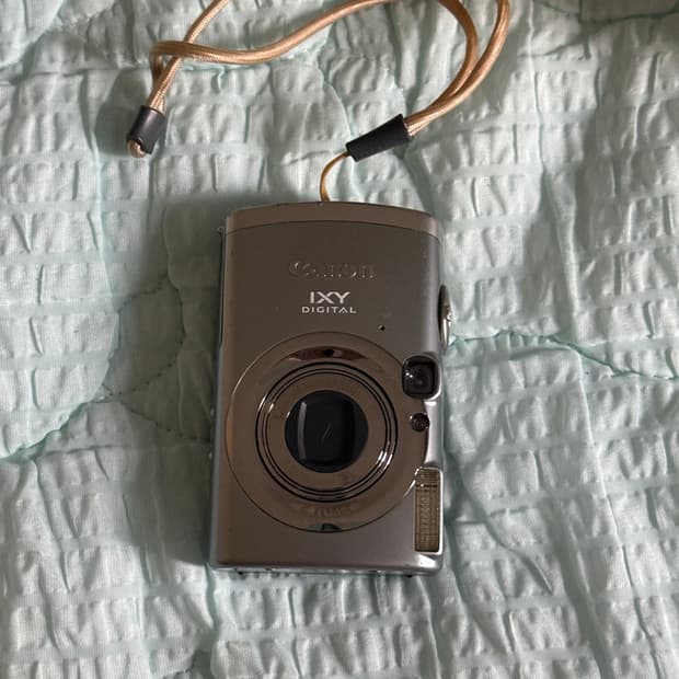 박보영 · 진 디카! 캐논 익서스 800 / 익시 800 빈티지 디카 디