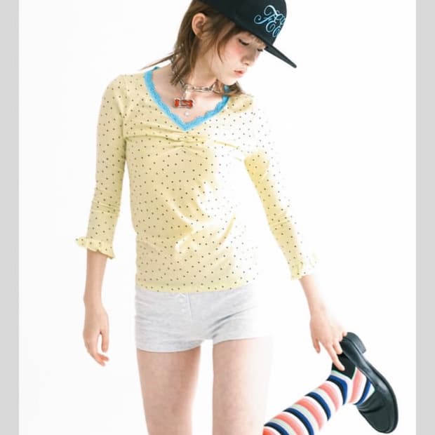 새상품 샵페어리 레몬 레이스탑 티셔츠