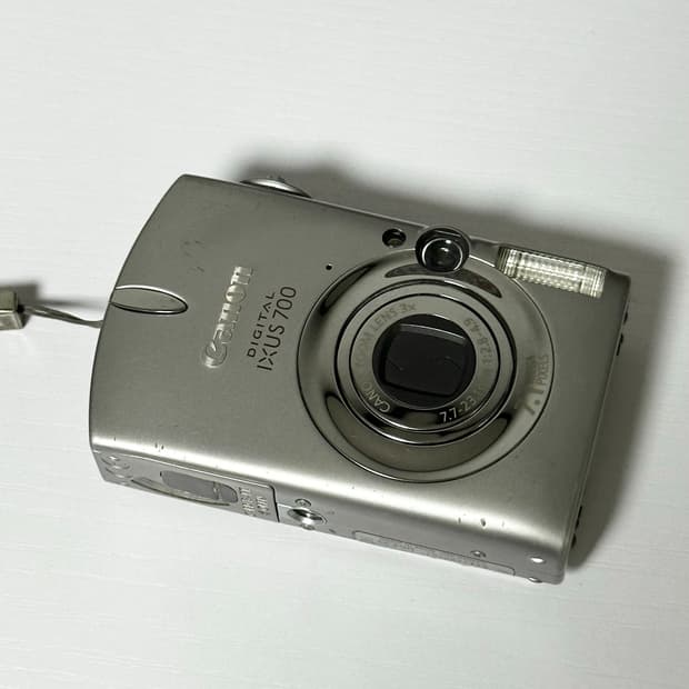 캐논 canon ixus 700 디카 카메라