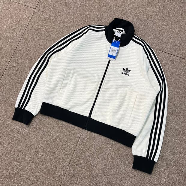 새상품 아디다스 니트 트랙탑