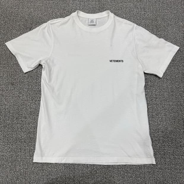 S 베트멍 VETEMENTS 20FW 로고 반팔 티셔츠