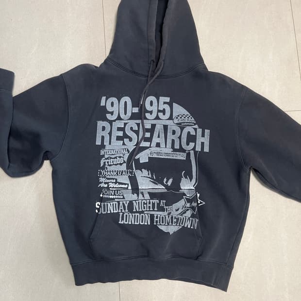 vivastudio 후드티 팝니다