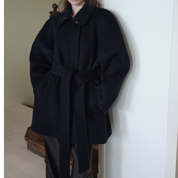 오버듀플레어 VOLUME SLEEVE WOOL HALF COAT_NAVY