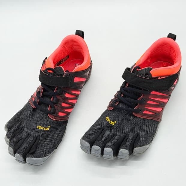  비브람 우먼스 파이브핑거스 V 트레인 검/회/핑 (245) 