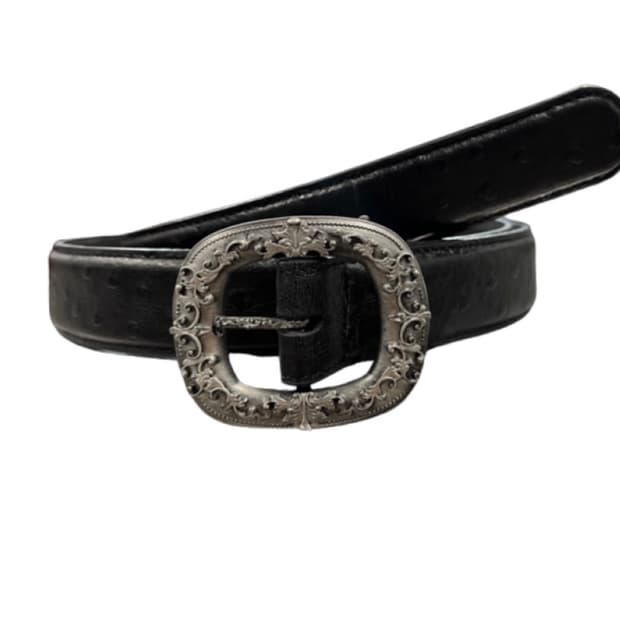 언더마이카 벨트 구매합니다