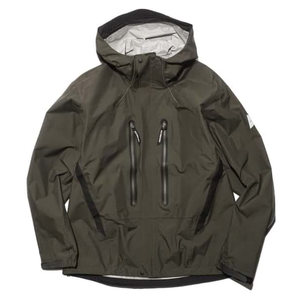 and wander 2.5L hiker rain jacket khaki