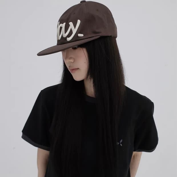 비피투디스오더 메이 캠프캡 브라운