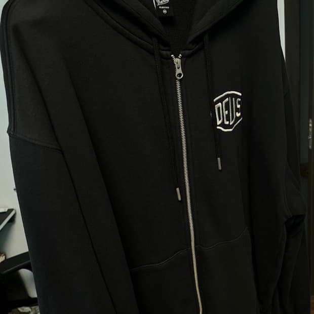 데우스 엑스 마키나 자수 후드집업 xxl