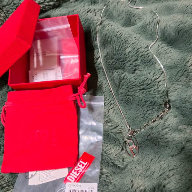 디젤 DX1342 D로고 목걸이