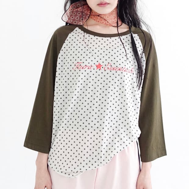 샵페어리 도트 레글런 슬리브 탑 카키