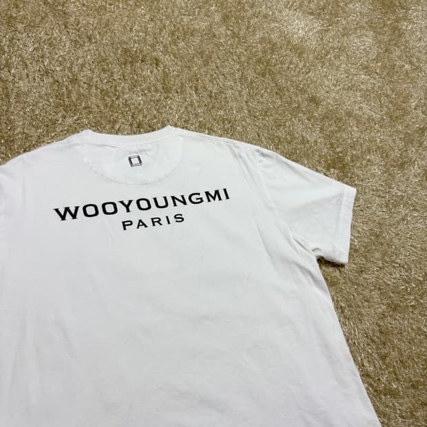 우영미 백로고 반팔티 화이트