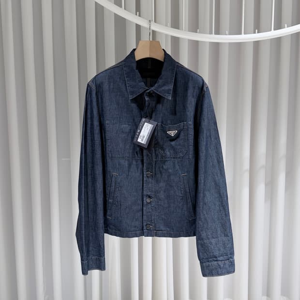 (A+/XL) / 프라다 삼각로고 샴브레이 블루종 봄버 데님 자켓