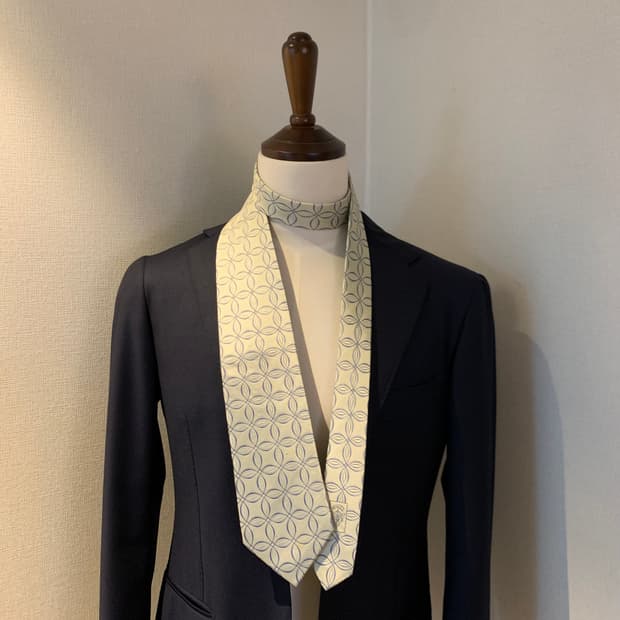 구찌(GUCCI) 기하학적패턴 클래식 명품넥타이 A등급 9.5cm