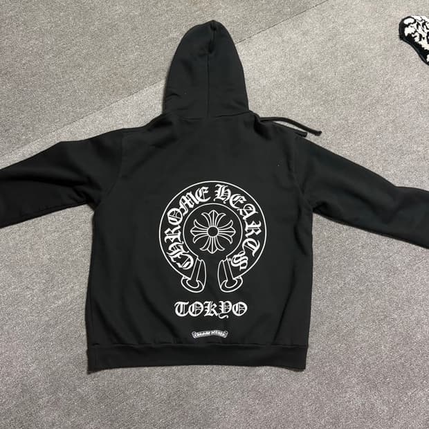 크롬하츠 도쿄 홀슈 M 인보이스 포함 <-> 홀슈 플로랄 (M or S)