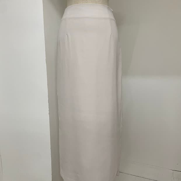 아이보리 슬릿 롱스커트