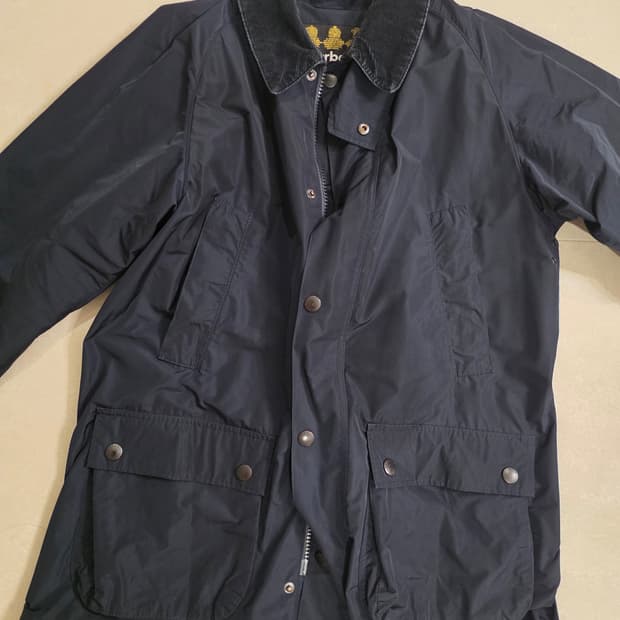 바버 비데일 나일론 자켓 네이비(42사이즈)